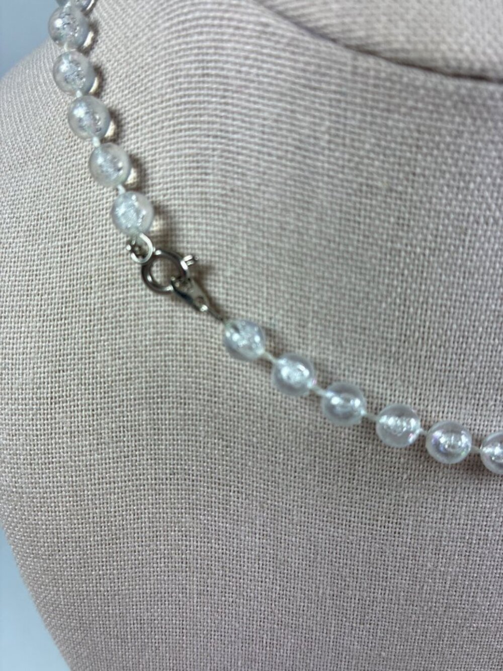 Vintage Y2K Faux Pearl Necklace Colorful Heart Charms 15 Inch - Picture 6 of 6